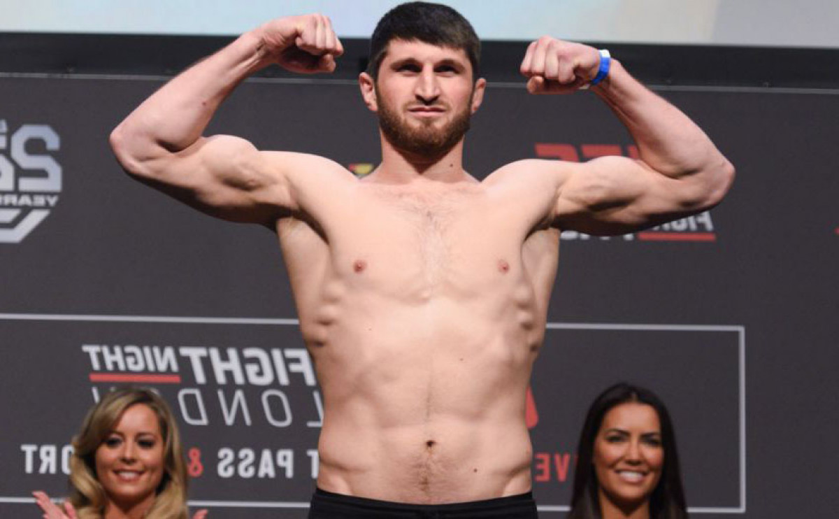Магомед Анкалаев прояснил свои слова о нежелании драться в UFC