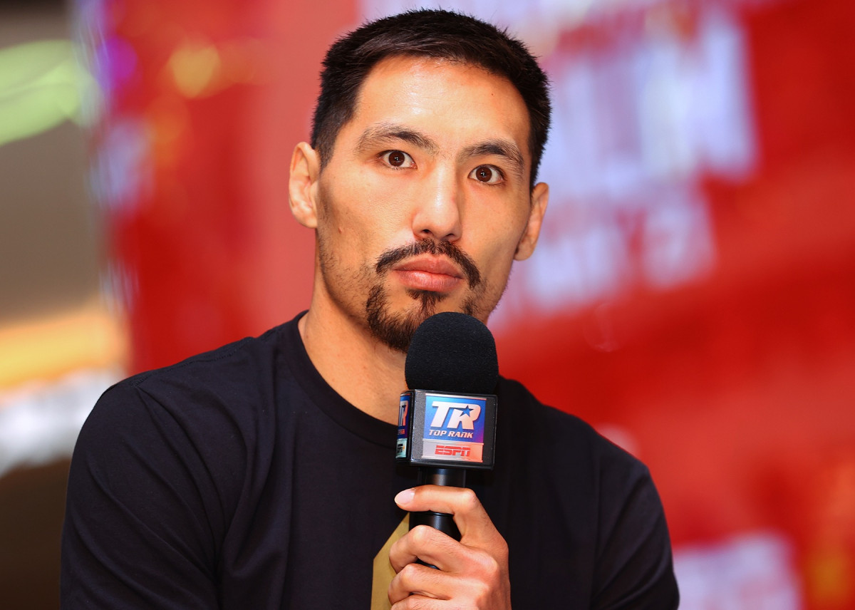 Президент Top Rank о поединке Алимханулы и Юбенка-младшего: «Для боя нужно согласие двух боксеров»