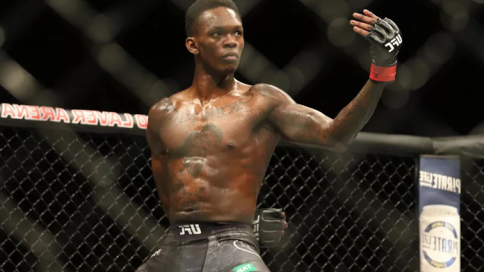 Исраэль Адесанья: «Алекс Волкановски финиширует Махачева на UFC 294»