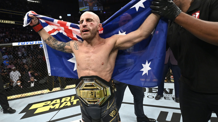 Александр Волкановски «не может позволить себе» слишком уважать Махачева в реванше, собирается нокаутировать Ислама