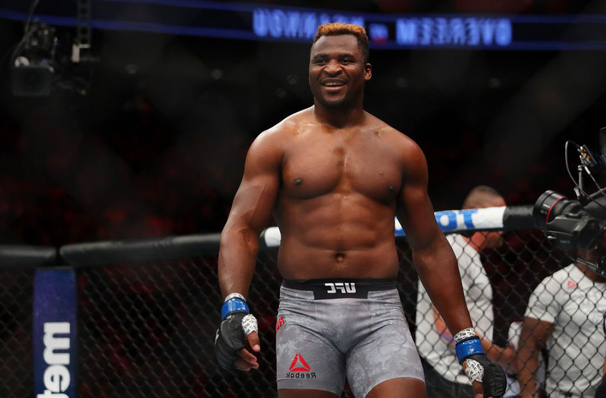 Франсис Нганну: «Тайсон Фьюри прикидывается дураком, но на самом деле он очень, очень умен»