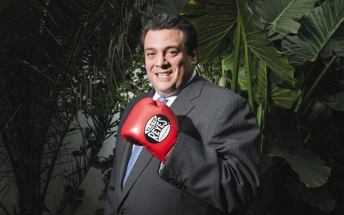 Президент WBC: «Как можно не поставить Нганну в рейтинги? Он уронил Фьюри и проиграл раздельным решением!»