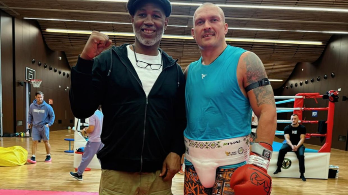 Леннокс Льюис заявил, что он смог бы нокаутировать Александра Усика