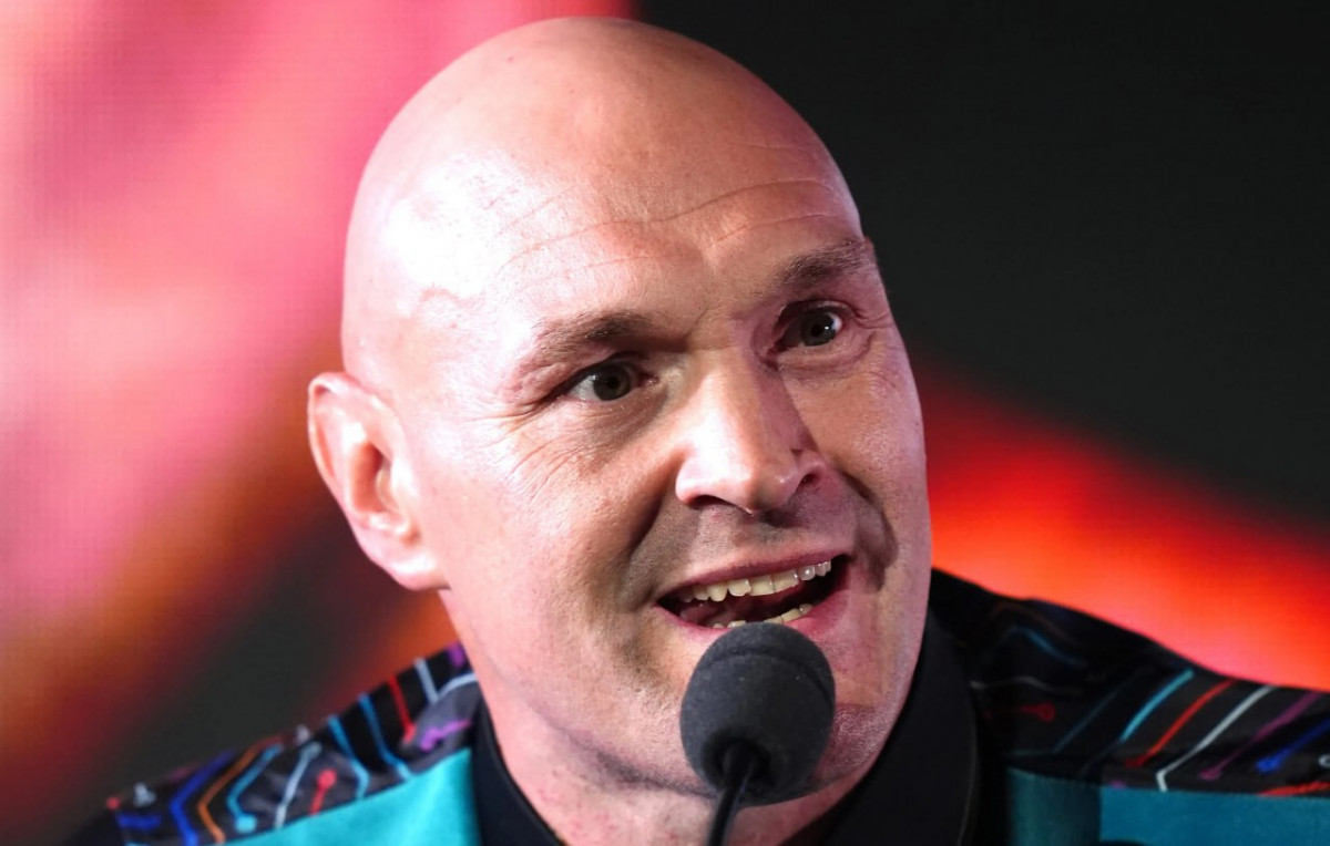 Фьюри решил удивить перед боем с Махмудовым