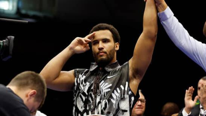 Леннокс Льюис прокомментировал ситуацию вокруг молодого боксера Мозеса Итаумы