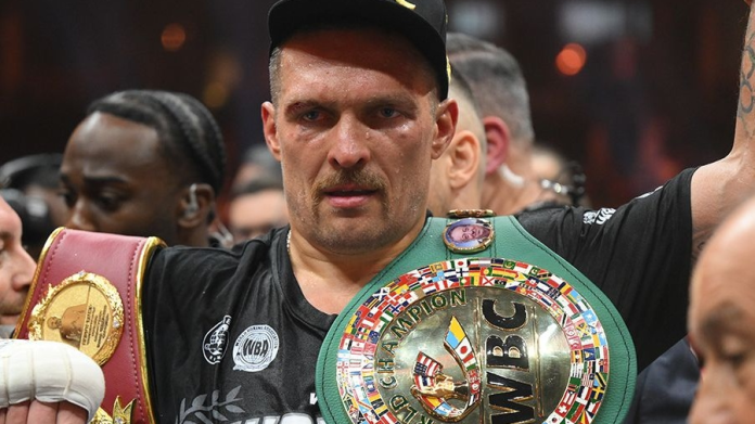Лоренс Околи хочет, чтобы у Усика забрали пояс WBC