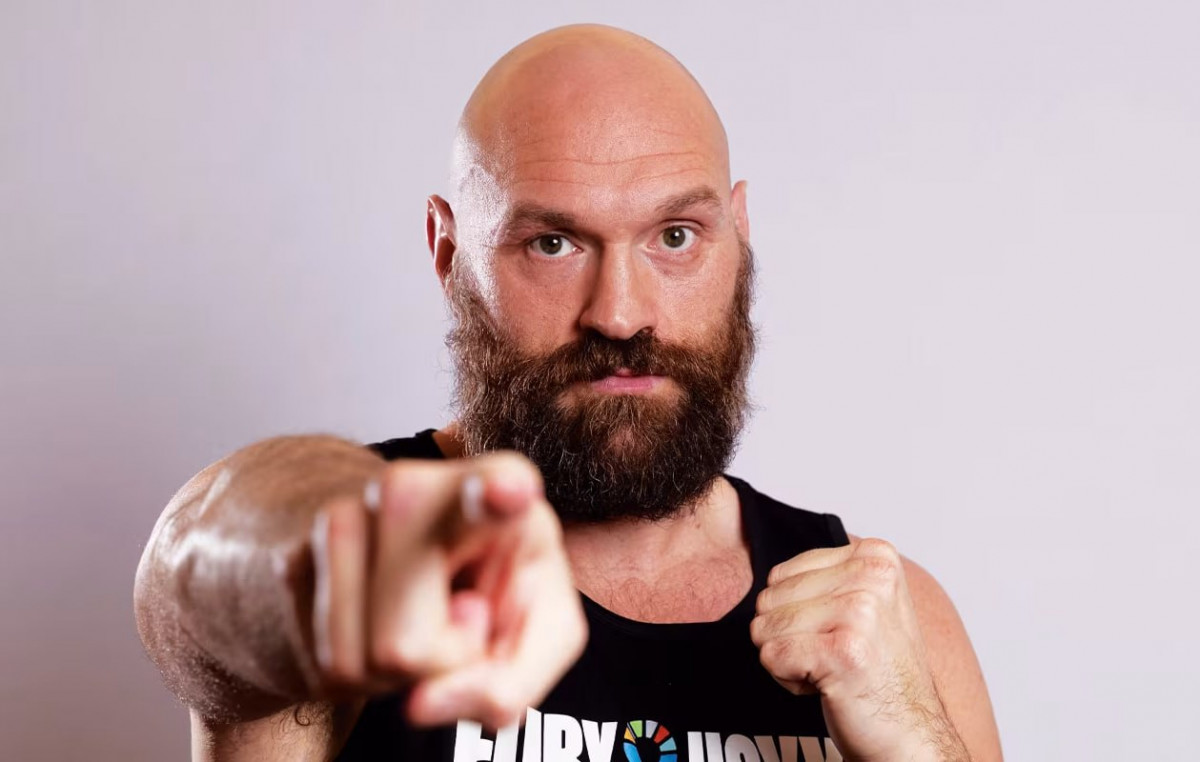 Тайсон Фьюри назвал фаворита боя Уайлдер - Чисора