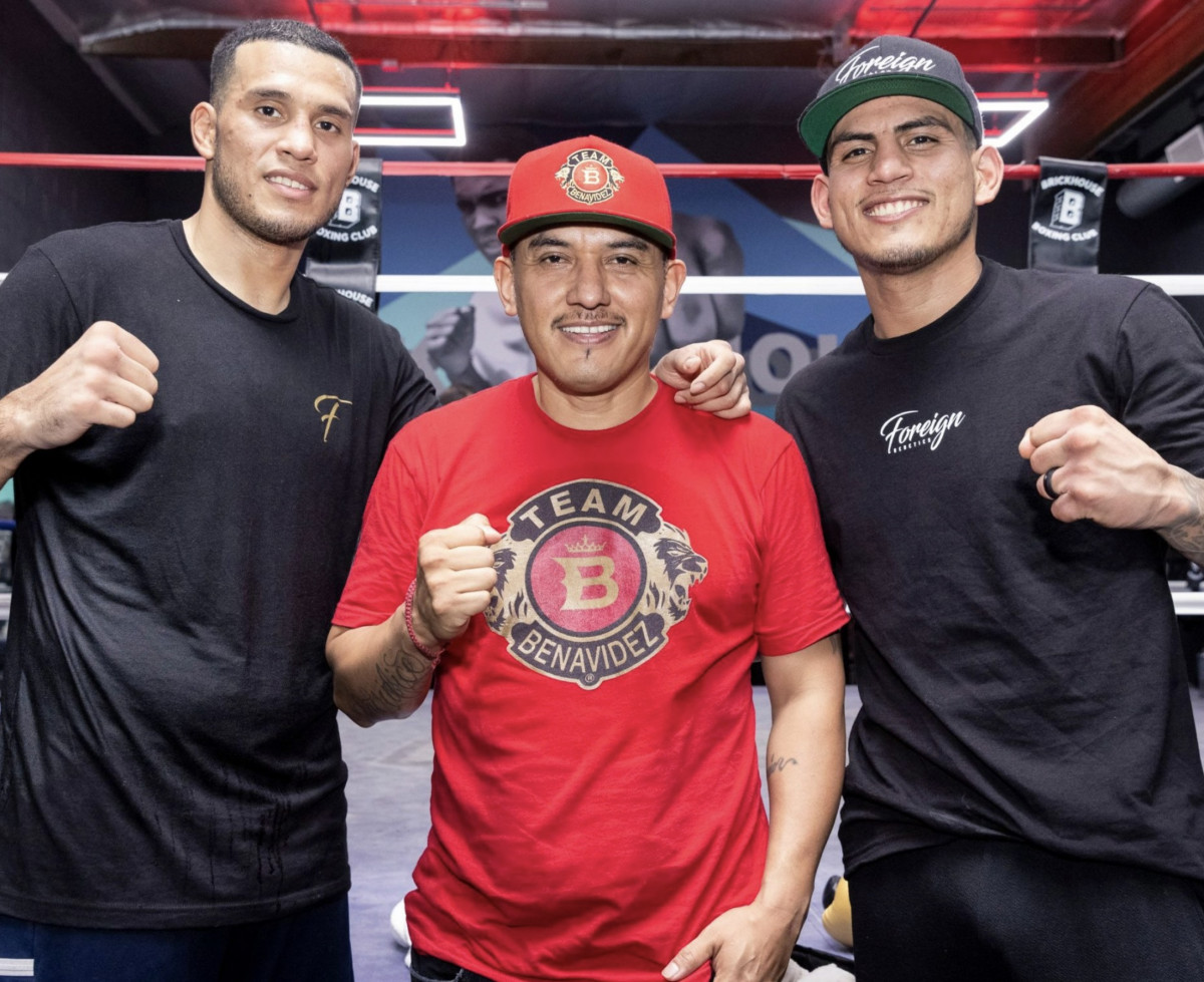 Отец и тренер Дэвида Бенавидеса заявил, что их не интересует поединок против Джея Опетайи
